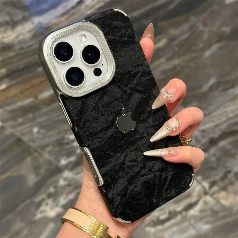 Silky Snowy Mountain Leather Case - iPhone - Million Cases 